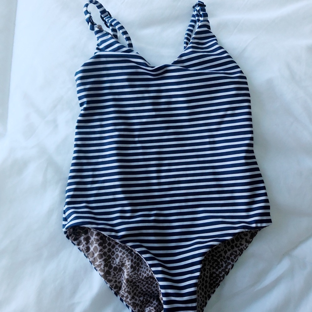 Acacia honey Hina Suit in Timeless